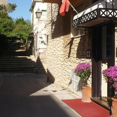 Indipendente Nel Centro Storico Di Apartment